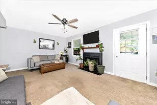 6631 E Beach Dr, New Market, MD 21774 - Photo 6