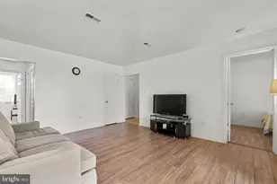 1401 Key Pkwy, Frederick, MD 21702 - Photo 4