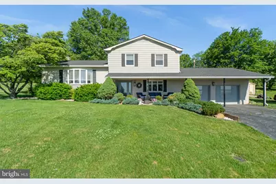 13724 Hillside Avenue, Thurmont, MD 21788 - Photo 2