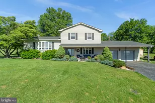 13724 Hillside Ave, Thurmont, MD 21788 - Photo 2