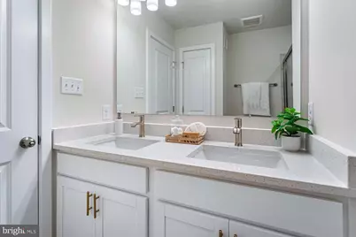 240 Monroe, Frederick, MD 21701 - Photo 18
