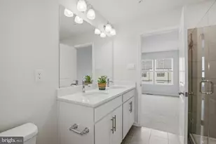 818 Bond St, Frederick, MD 21701 - Photo 16