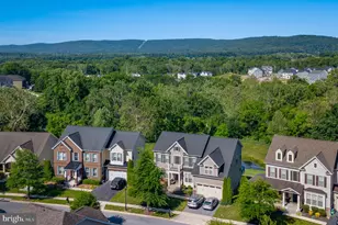 1135 Dargon Quarry Ln, Brunswick, MD 21716 - Photo 2
