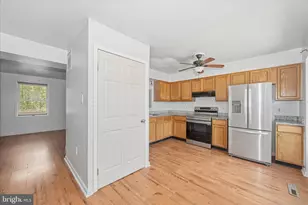 6627 E Beach Dr, New Market, MD 21774 - Photo 10