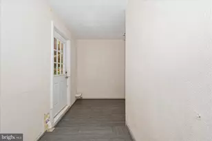 6627 E Beach Dr, New Market, MD 21774 - Photo 34