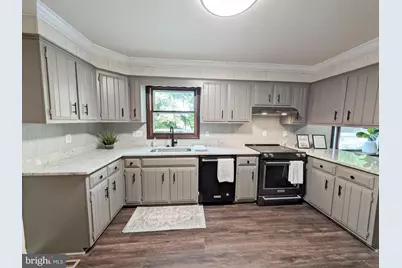 5604 Catoctin Ridge, Mount Airy, MD 21771 - Photo 2