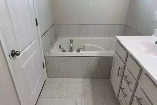 5818 Imperial Dr, Frederick, MD 21703 - Photo 16