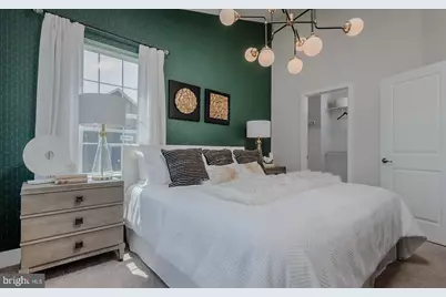1406 Clingmans Dome Dr, Frederick, MD 21702 - Photo 2