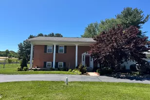6742 Mt Phillip Rd, Frederick, MD 21703 - Photo 2