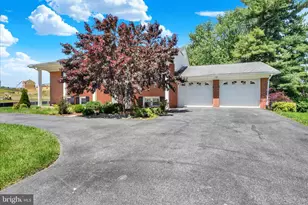 6742 Mt Phillip Rd, Frederick, MD 21703 - Photo 4