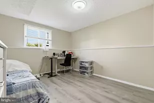 5690 Pebble Dr, Frederick, MD 21703 - Photo 32