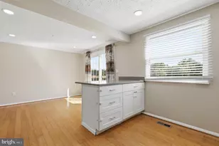 5690 Pebble Dr, Frederick, MD 21703 - Photo 12