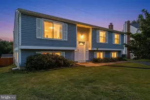 5690 Pebble Dr, Frederick, MD 21703 - Photo 2
