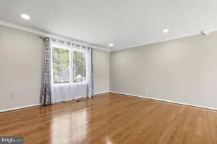 5690 Pebble Dr, Frederick, MD 21703 - Photo 6