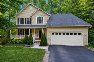 10918 Oakcrest Cir, New Market, MD 21774 - Photo 1