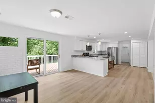 8323 Sharon Dr, Frederick, MD 21704 - Photo 10