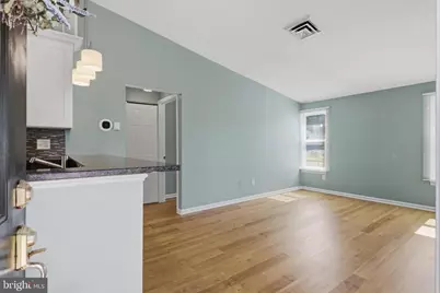 819 Chadwick Circle, Frederick, MD 21701 - Photo 4