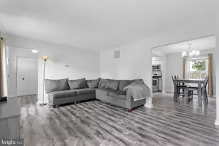 1412 Rollinghouse Dr, Frederick, MD 21703 - Photo 4