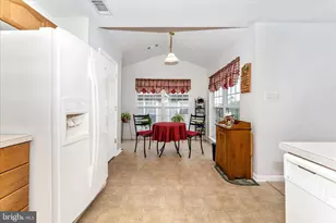 2513 Shelley Cir, Frederick, MD 21702 - Photo 14