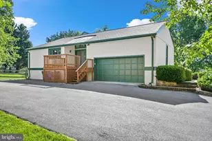 11124 Mountain View Ln, Ijamsville, MD 21754 - Photo 18