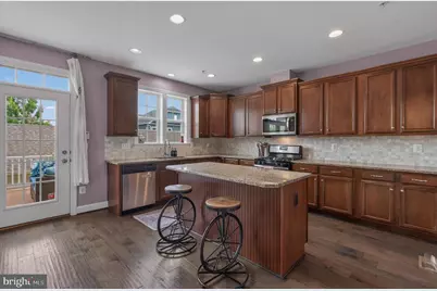 1211 Shenandoah Square N, Brunswick, MD 21716 - Photo 10