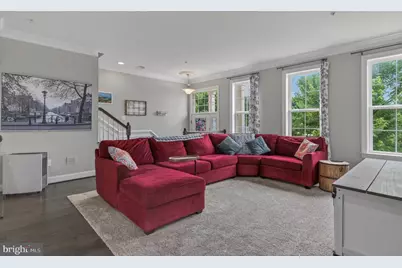 1211 Shenandoah Square N, Brunswick, MD 21716 - Photo 4