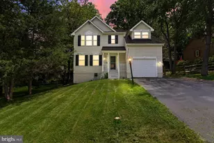 6731 Meadowlawn Cir, New Market, MD 21774 - Photo 2