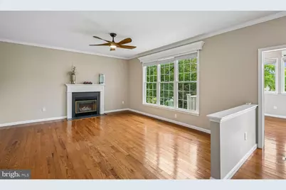 9035 Allington Manor Circle W, Frederick, MD 21703 - Photo 4