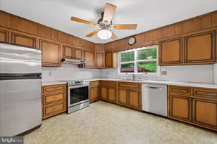 3884 Point of Rocks Rd, Jefferson, MD 21755 - Photo 18
