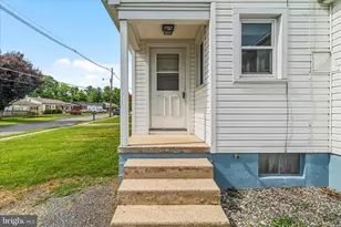 8 Elm St, Thurmont, MD 21788 - Photo 4