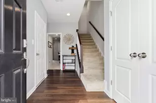 203 Longley Grn Dr, Walkersville, MD 21793 - Photo 2