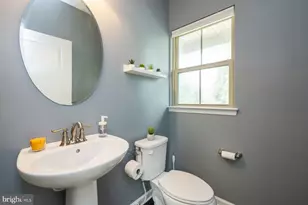 5861 Oakdale Vlg Rd, Ijamsville, MD 21754 - Photo 12