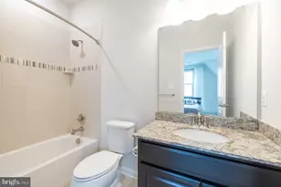 5861 Oakdale Vlg Rd, Ijamsville, MD 21754 - Photo 18
