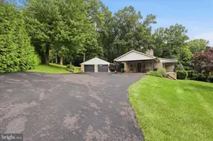 4990 Flossie Ave, Frederick, MD 21703 - Photo 4