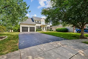 107 Redcloud Ct, Frederick, MD 21702 - Photo 2