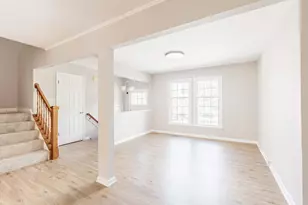 2433 Dunmore Ct, Frederick, MD 21702 - Photo 4