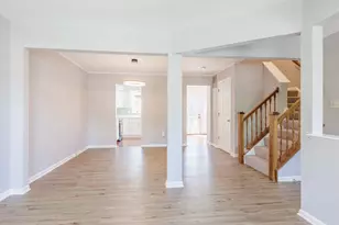 2433 Dunmore Ct, Frederick, MD 21702 - Photo 6