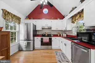 10801 Lake Ct E, New Market, MD 21774 - Photo 22