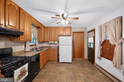 9810 Woodsboro Road, Frederick, MD 21701 - Photo 8