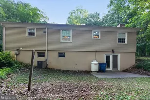 9810 Woodsboro Rd, Frederick, MD 21701 - Photo 32