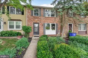 1740 Heather Ln, Frederick, MD 21702 - Photo 2