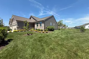 2506 Crown Point Cir, Frederick, MD 21702 - Photo 2