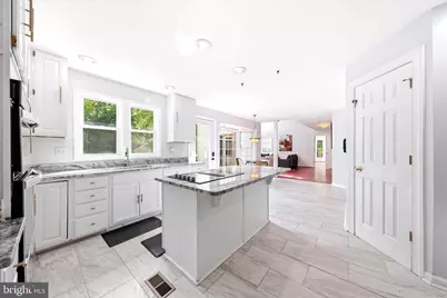 6135 Fieldcrest Court, Frederick, MD 21701 - Photo 10