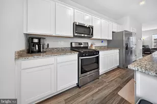 1204 Daphne Wy, Frederick, MD 21702 - Photo 16