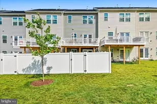 315 Pemberton Park Ln, Frederick, MD 21703 - Photo 32