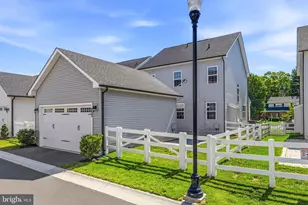 205 Baughmans Ln, Frederick, MD 21702 - Photo 4