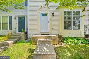 9245 Ridgefield Cir, Frederick, MD 21701 - Photo 2