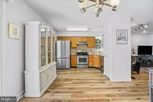 9245 Ridgefield Cir, Frederick, MD 21701 - Photo 8