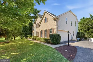 2148 Chestnut Ln, Frederick, MD 21702 - Photo 2