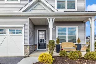 2813 Hillfield Dr, Frederick, MD 21702 - Photo 2